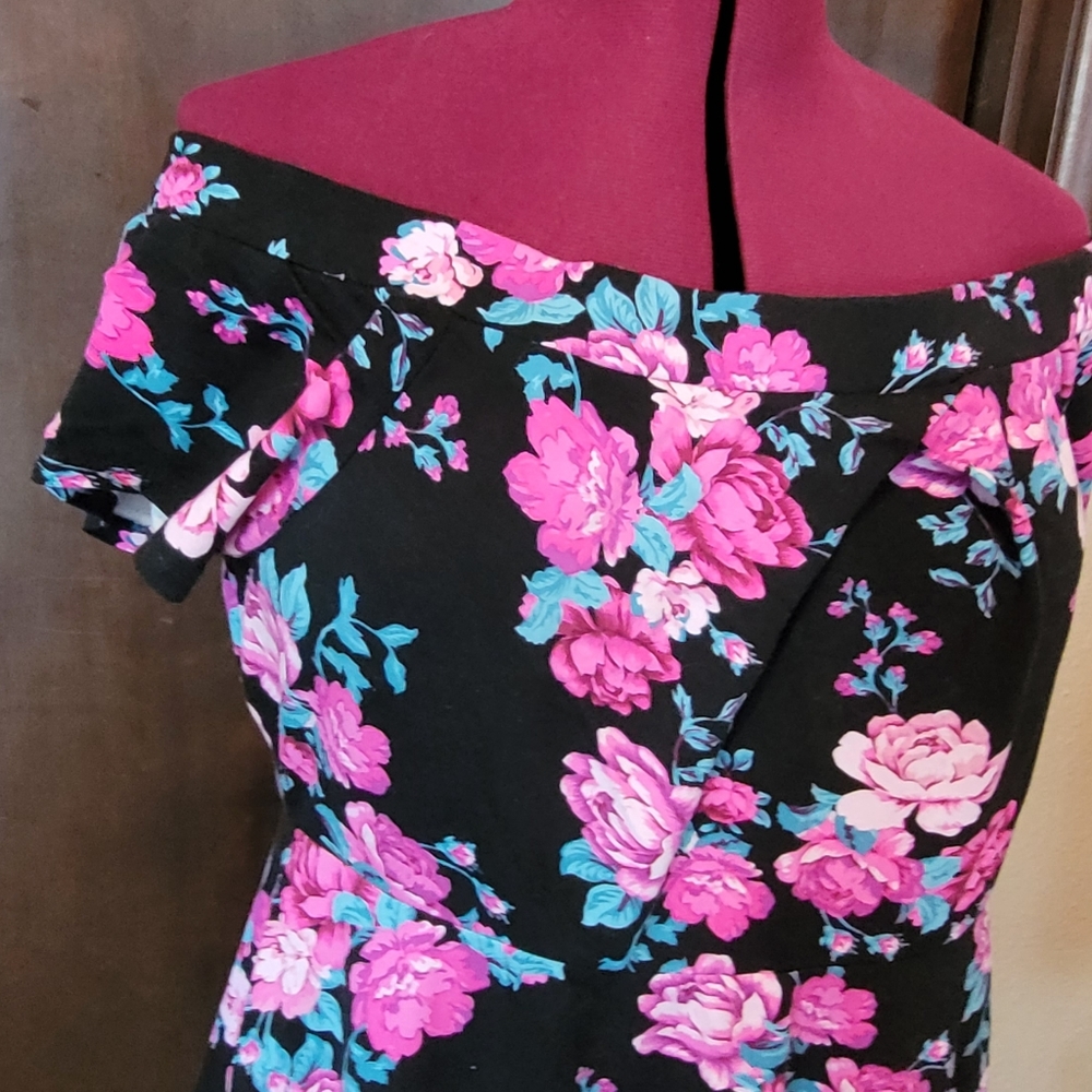 Floral Torrid dress - Picture 4 of 4